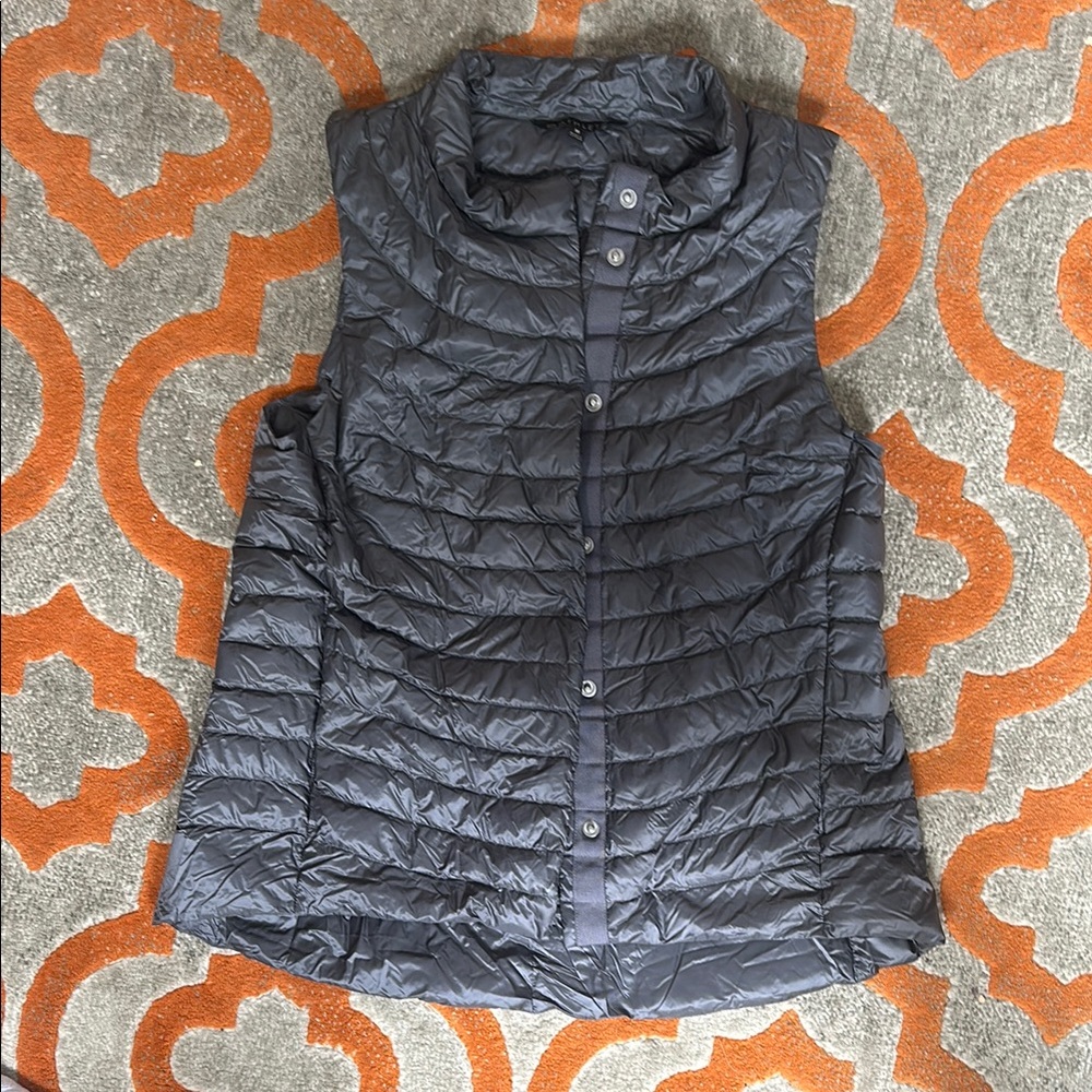 Athleta Gray Quilted Puffer Vest with Stand-Up Collar